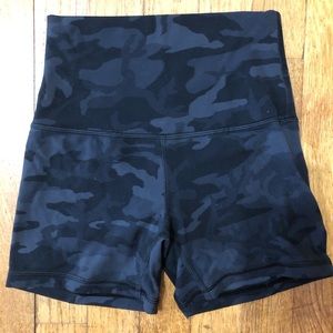 Lulu align shorts